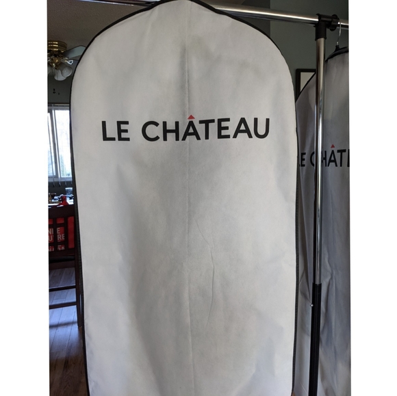 Le Chateau Black Halter Dress - Picture 4 of 4